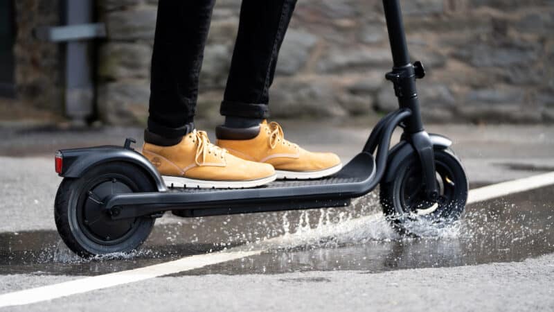 How much range do electric scooters have? - Gadget Advisor