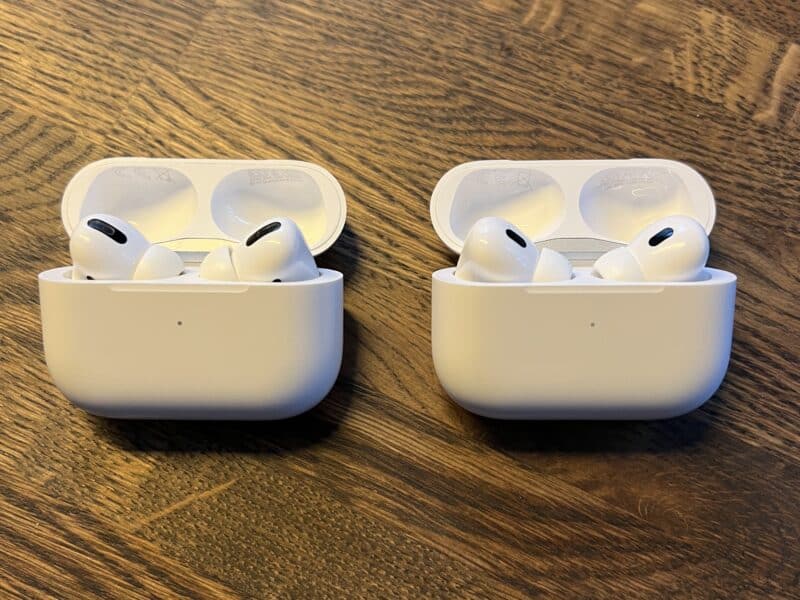 Apple Airpods Gen 1 and Gen 2