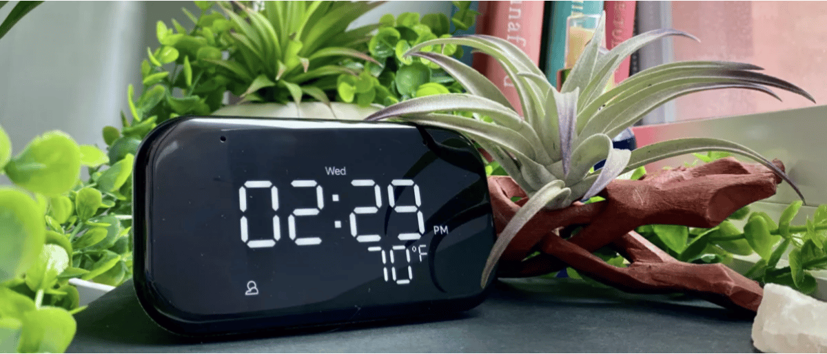 Lenovo Smart Clock Essential key controls