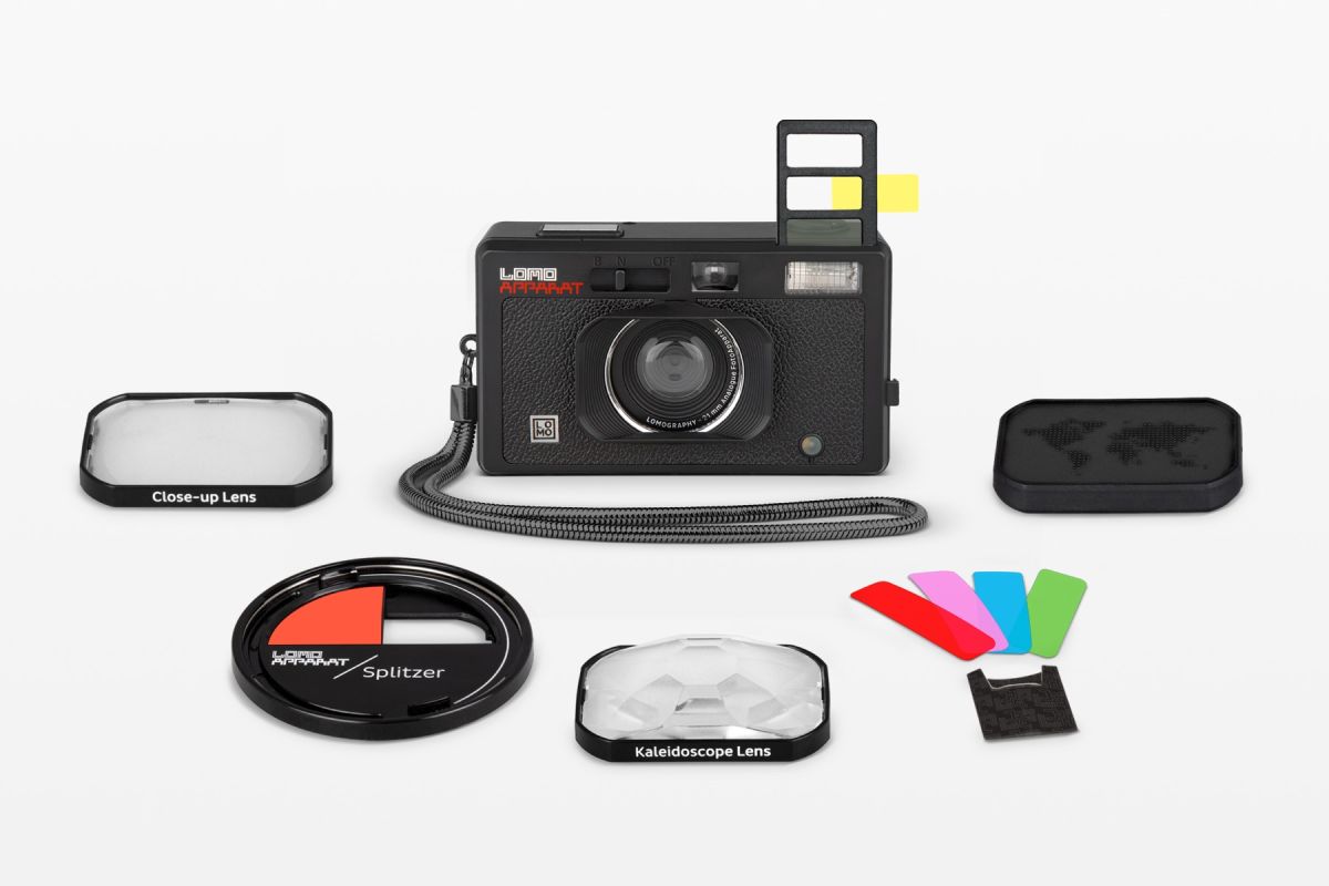 LomoApparat with accessories