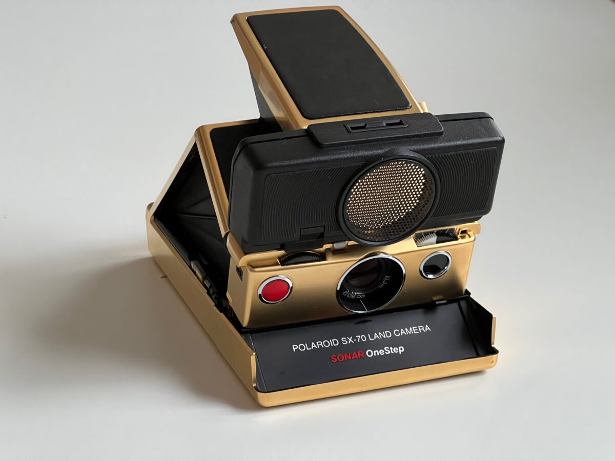 SX-70 Sonar OneStep gold