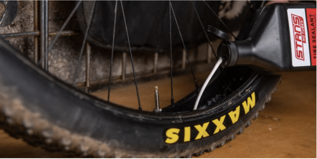 How exactly do tubeless tires even work