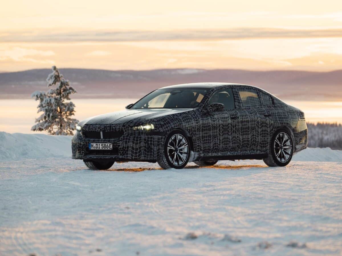 Winter testing with BMW i5