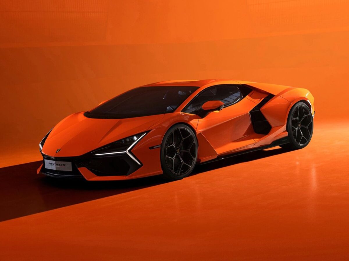 Lamborghini unveils its new flagship model, Revuelto