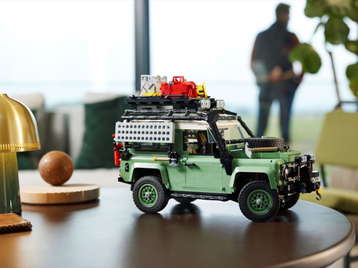 Lego presents classic Land Rover Defender