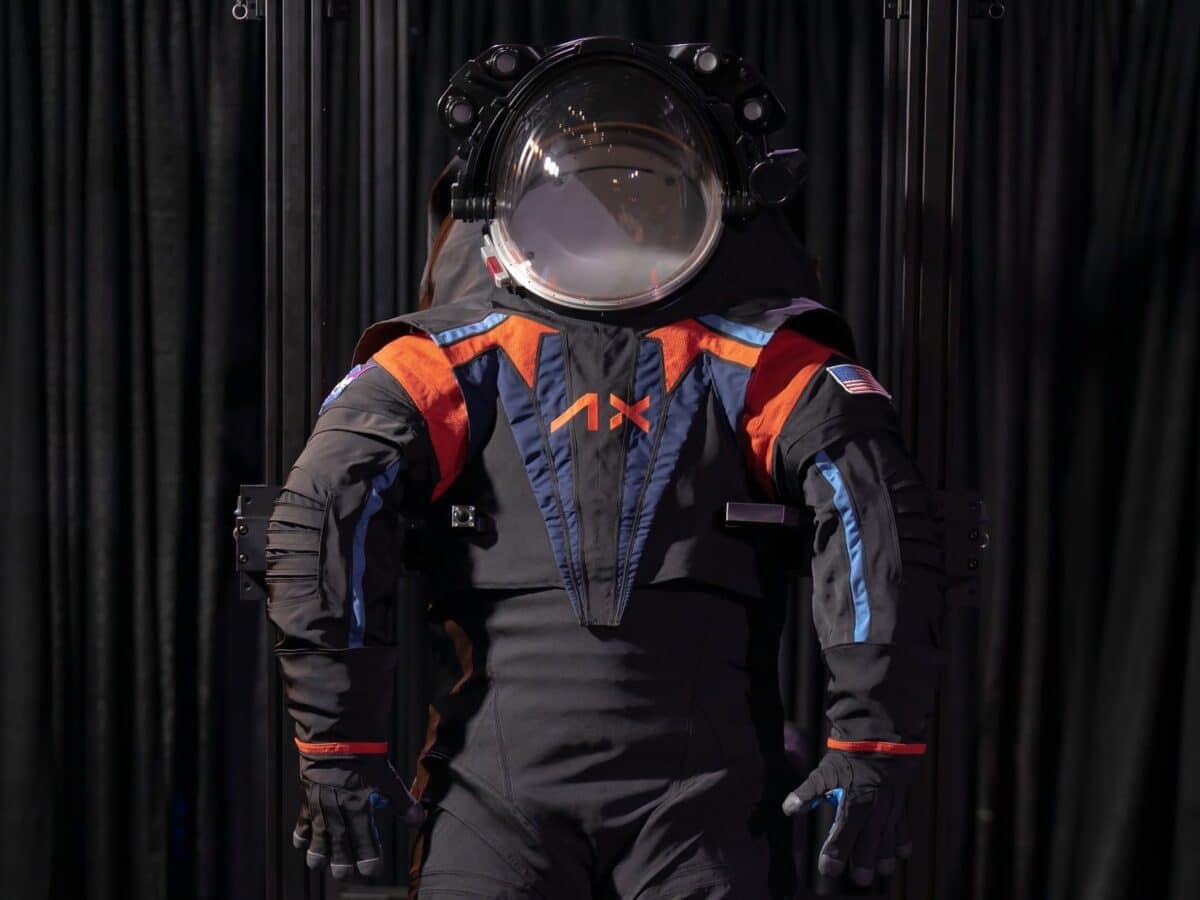 Here is the new spacesuit that will be used on the moon