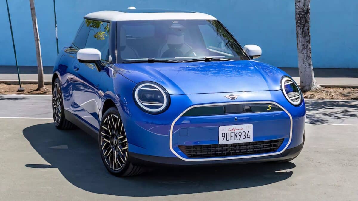 Mini shows images of the new Cooper S - Gadget Advisor