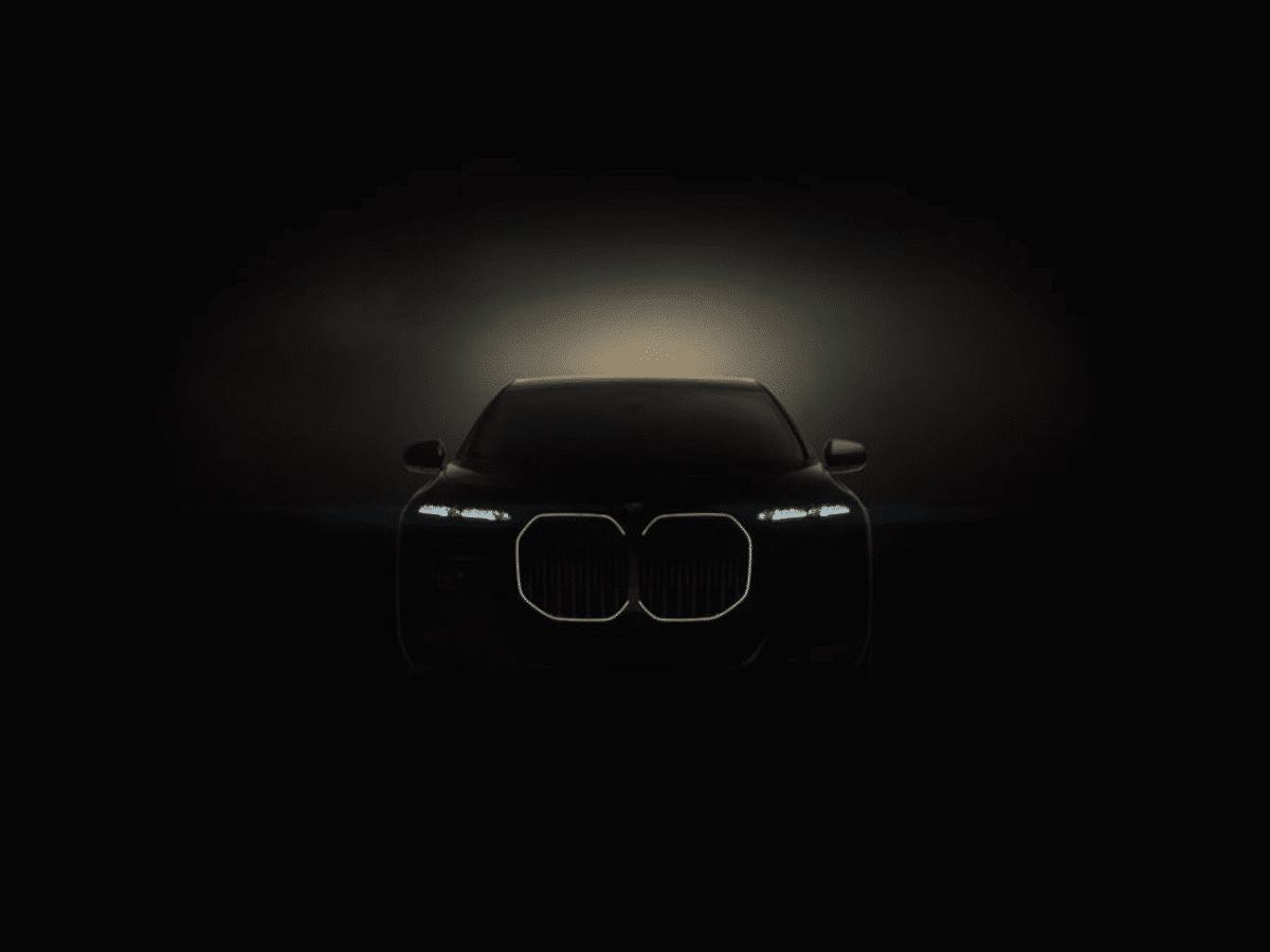 BMW’s design chief promises “cleaner” design in the future
