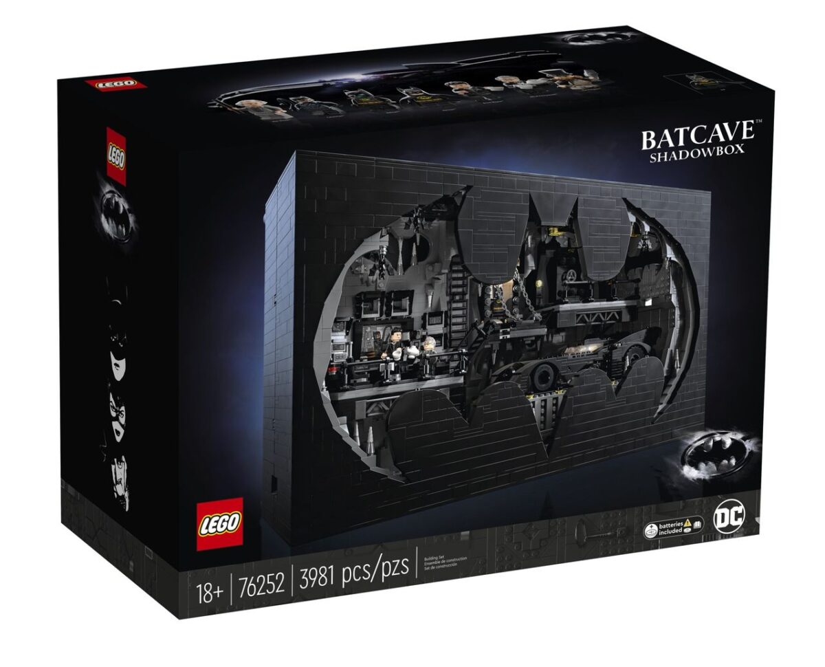 Lego Batcave - Shadow Box