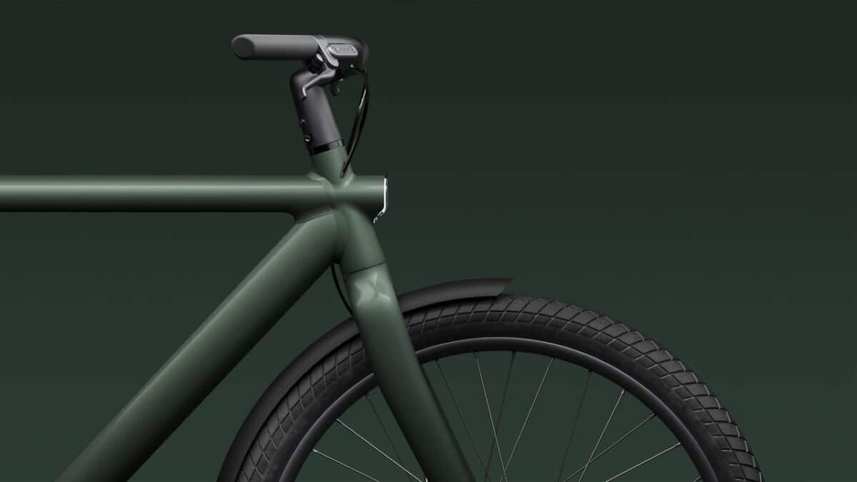 VanMoof S4 and X4