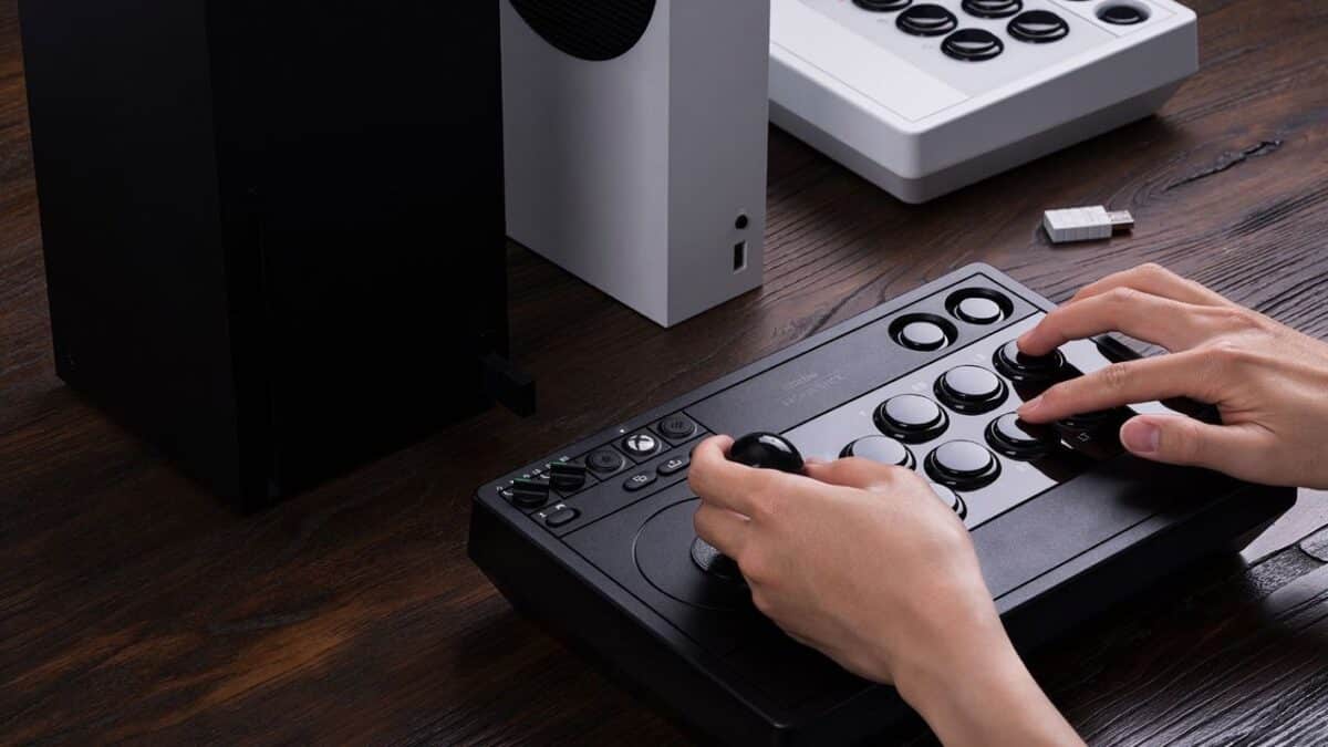 8BitDo Wireless Arcade Stick for Xbox