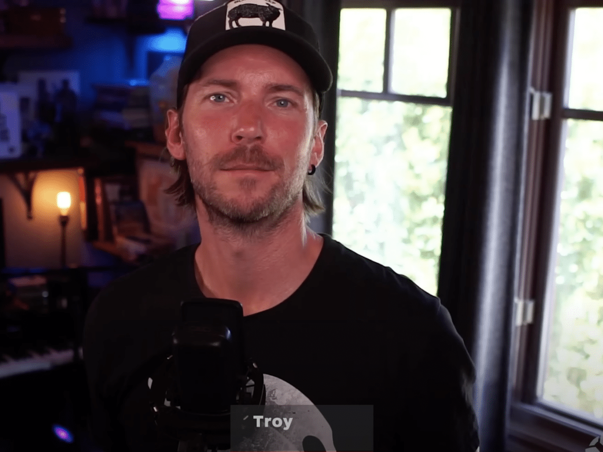 Troy Baker talks about the sci-fi horror game Fort Solis