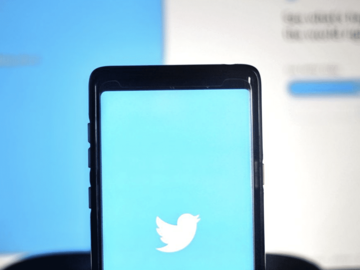Twitter is reportedly no longer paying bills to Google