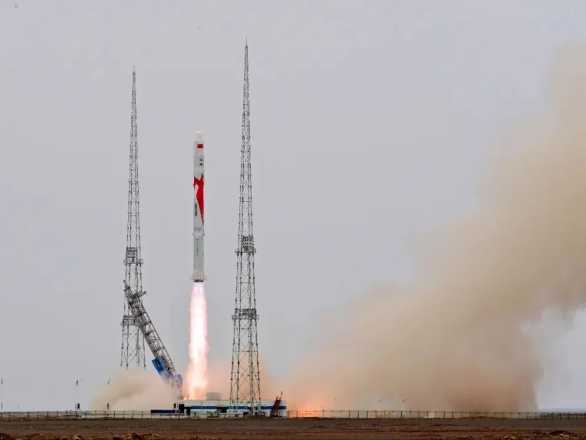 Liftoff of the second Zhuque-2