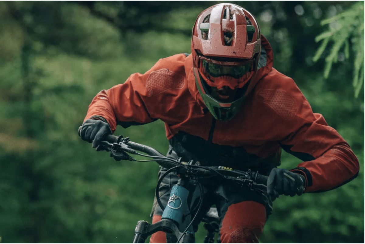 Specialist Riding Gear For Enduro Racing