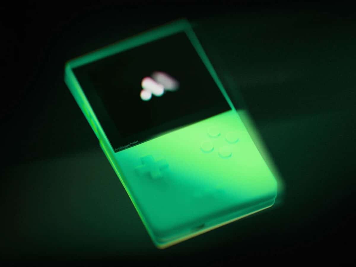 Analogue Pocket: Glow in the Dark