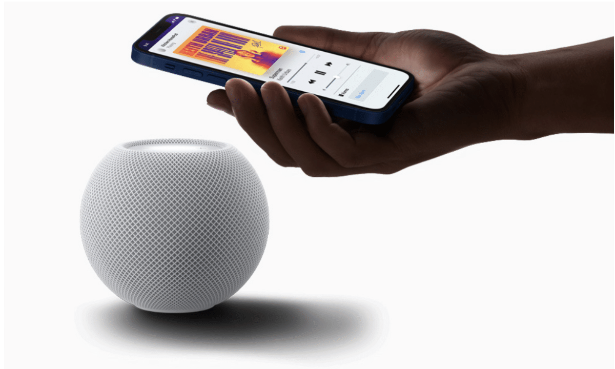 Apple Smart Speakers And Displays