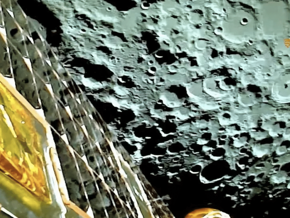 Chandrayaan-3 photo of the moon