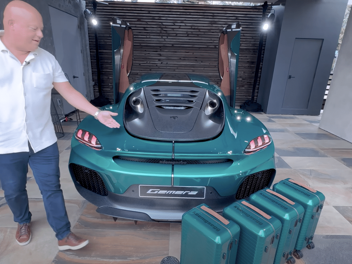 A closer look at the Koenigsegg Gemera with a V8 engine