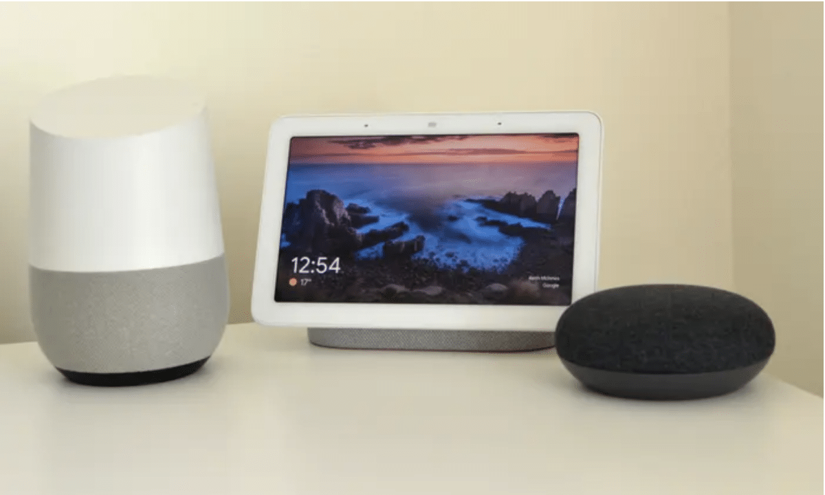 Similarities Between Smart Speakers and Smart Displays