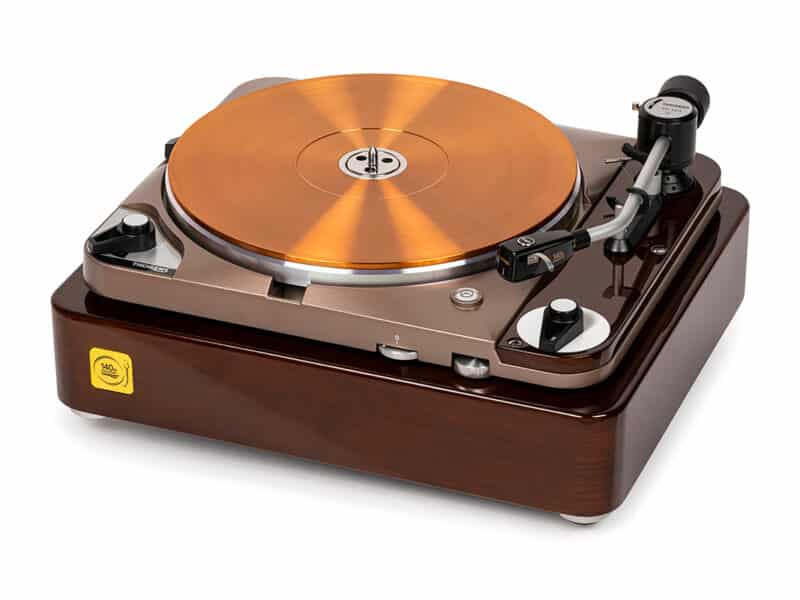 Thorens TD124 DD in a super-exclusive anniversary edition