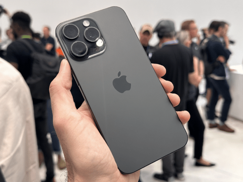 iPhone 15 Pro vs iPhone 15 Pro Max – Which One is Actually Better