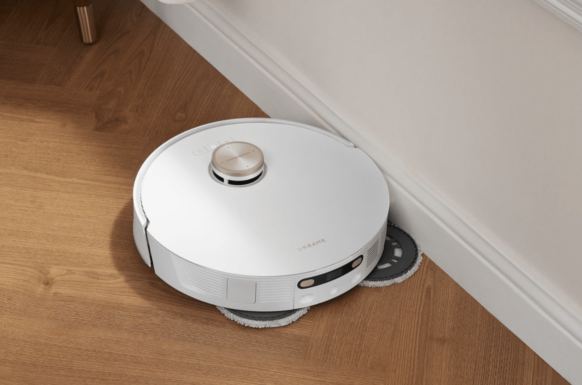 DreameBot L20 Ultra Review: Vacuum, Mop and Surveillance