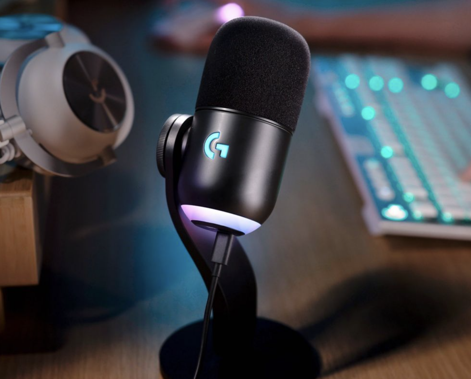 Logitech Releases New Yeti Microphones With Rgb Lighting Gadget Advisor 4067