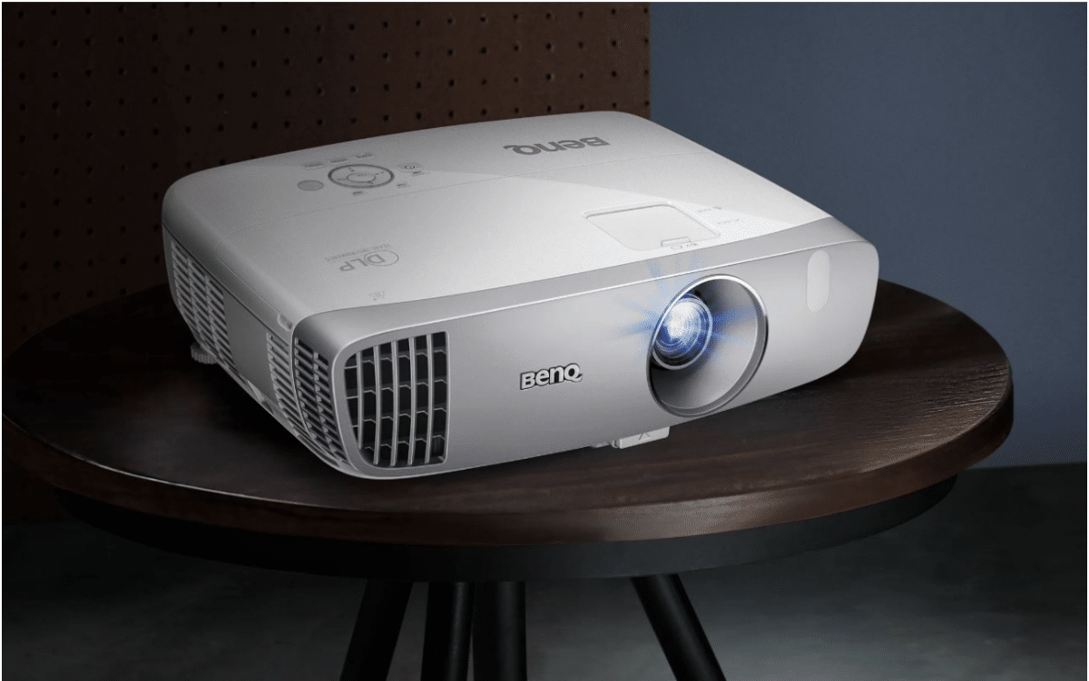 BenQ HT2050A 1080p DLP home theatre projector