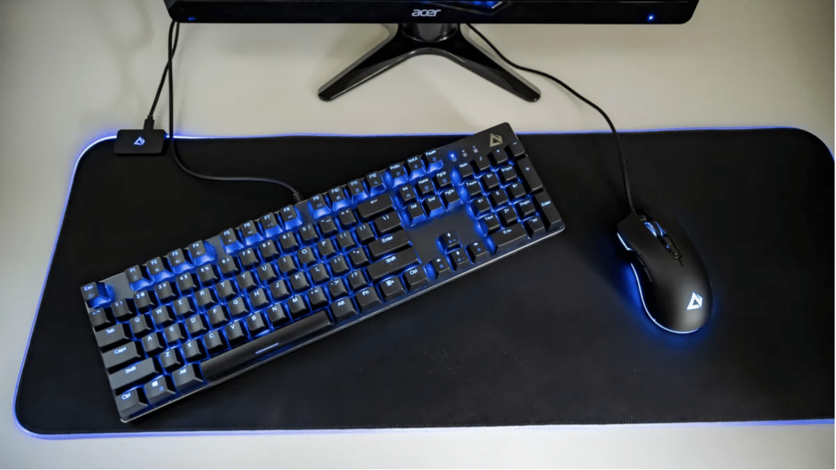 Using a Keyboard & Mouse Is A Whole Lot Easier